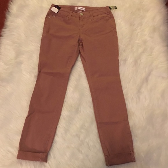 🎉Dusty Rose Juniors Jeans - Picture 2 of 5